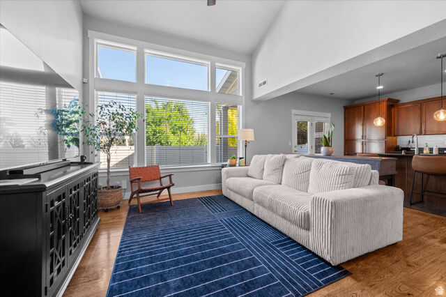 Property Photo: 124 E Mahogany View Ct UT 84020