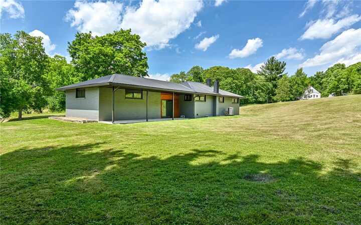 Property Photo: 700 Lower Boyd School Rd PA 16157