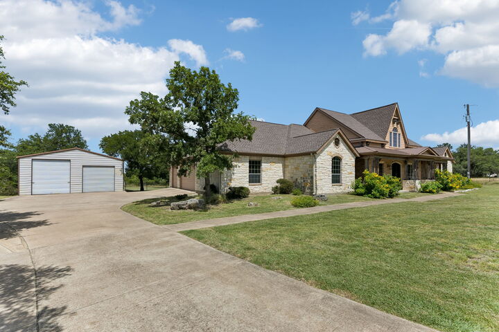 Property Photo:  438 Patricia Road  TX 78628 