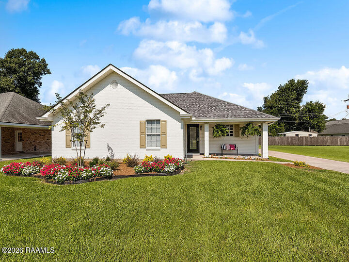 Property Photo: 309 Cheyenne Circle LA 70583