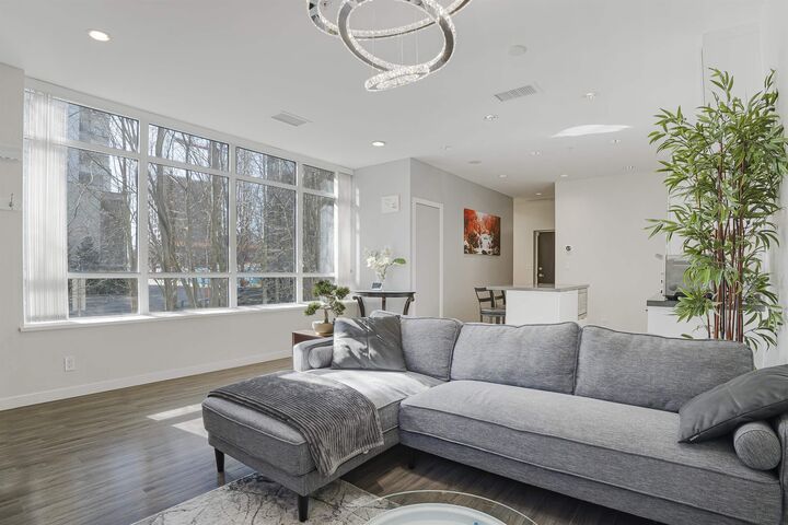 Property Photo:  7338 Gollner Avenue 21  BC V6Y 0H8 