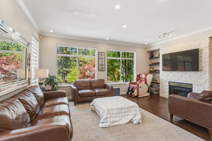 Property Photo: 5240 Oakmount Crescent 19 BC V5H 4S1