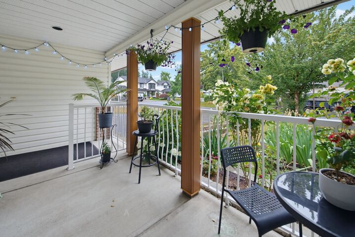 Property Photo: 15299 93A Avenue BC V3R 0E6