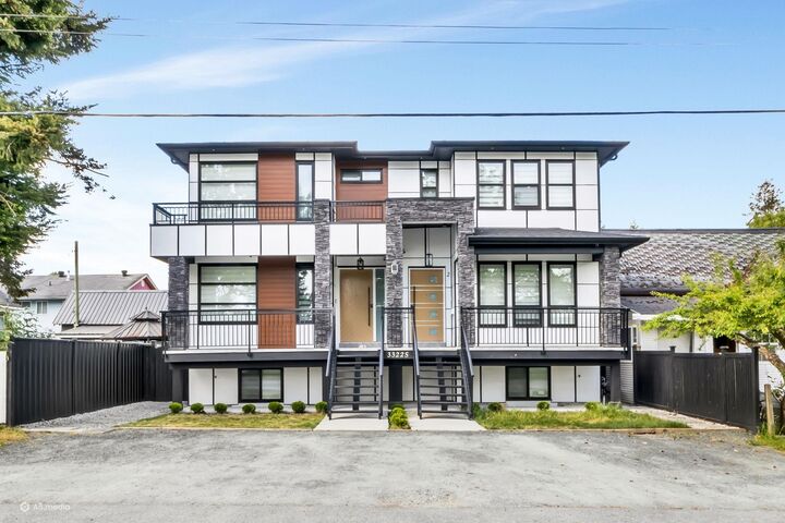 33227 5 Avenue — photo 1