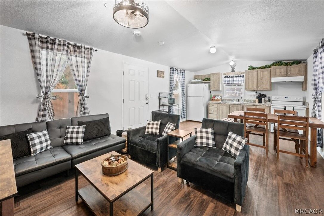 Property Photo:  201 Maple Lane  CA 92386 