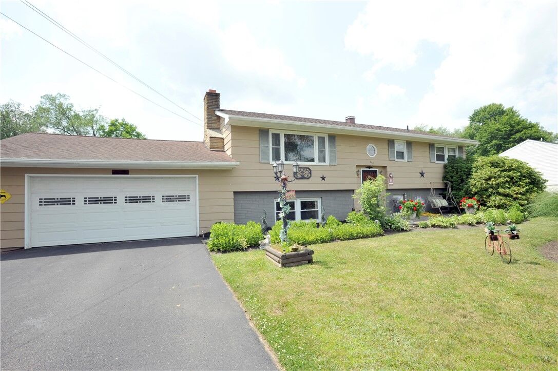 Property Photo:  261 Oriole Drive  NY 14845 