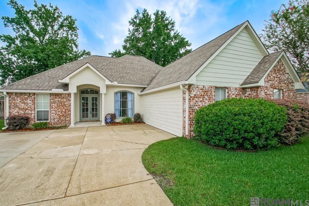 Property Photo:  17343 Les Chenier St  LA 70769 