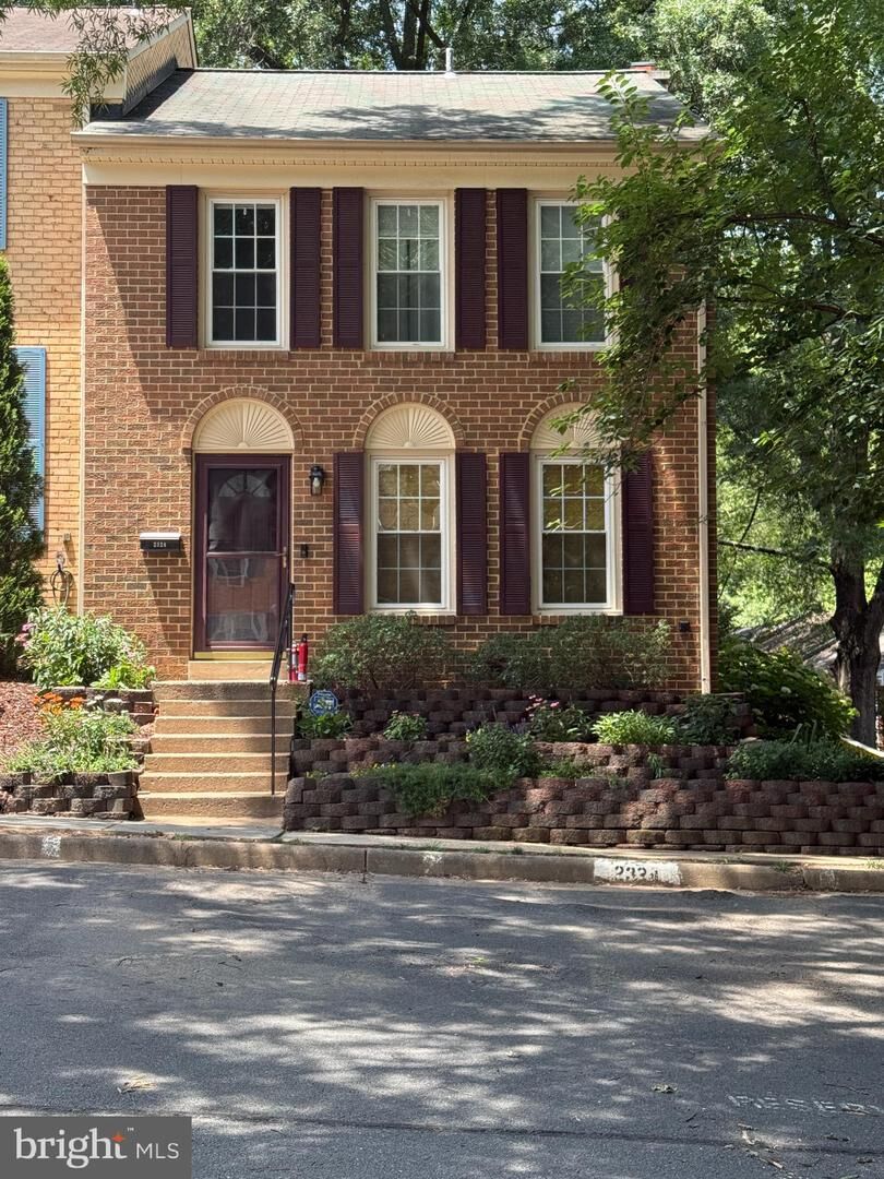 Property Photo: 2324 Harleyford Court VA 20191