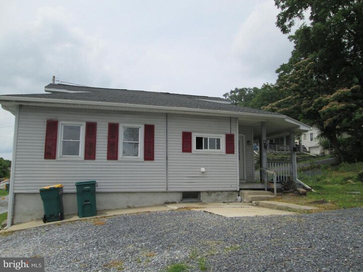 Property Photo:  1208 Locust Street  PA 17025 