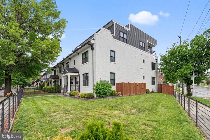 Property Photo:  1722 West Virginia Avenue NE 2  DC 20002 