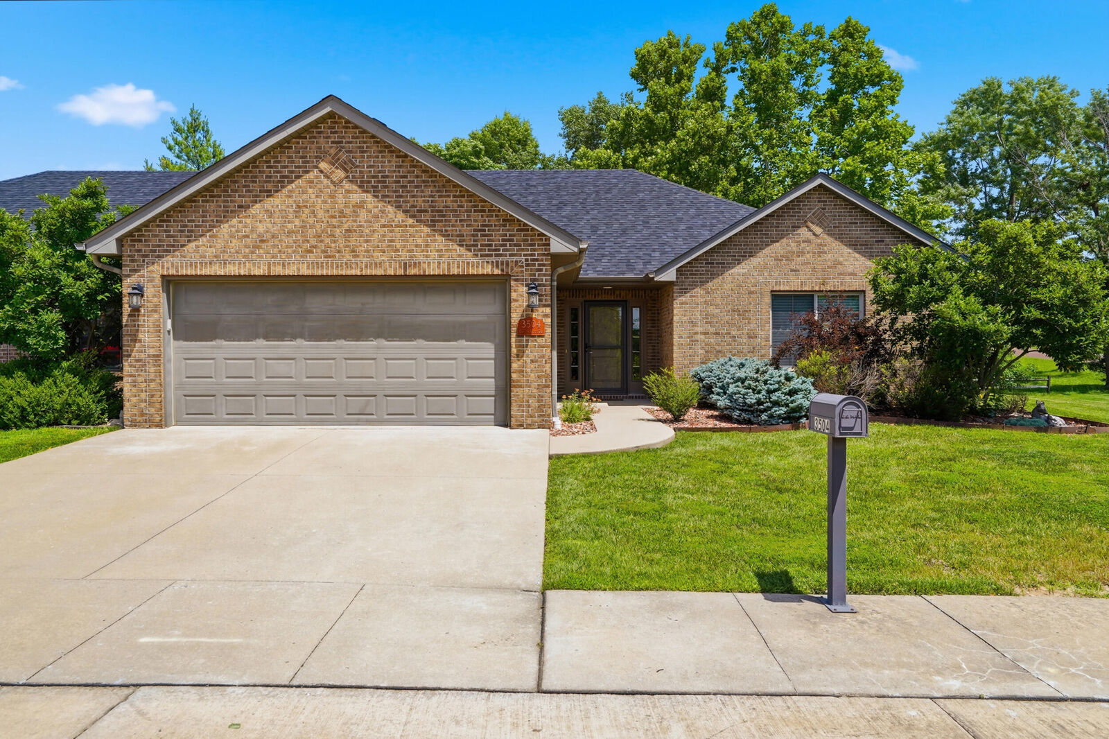 Property Photo:  3504 Canyon Ridge Dr  MO 65202 