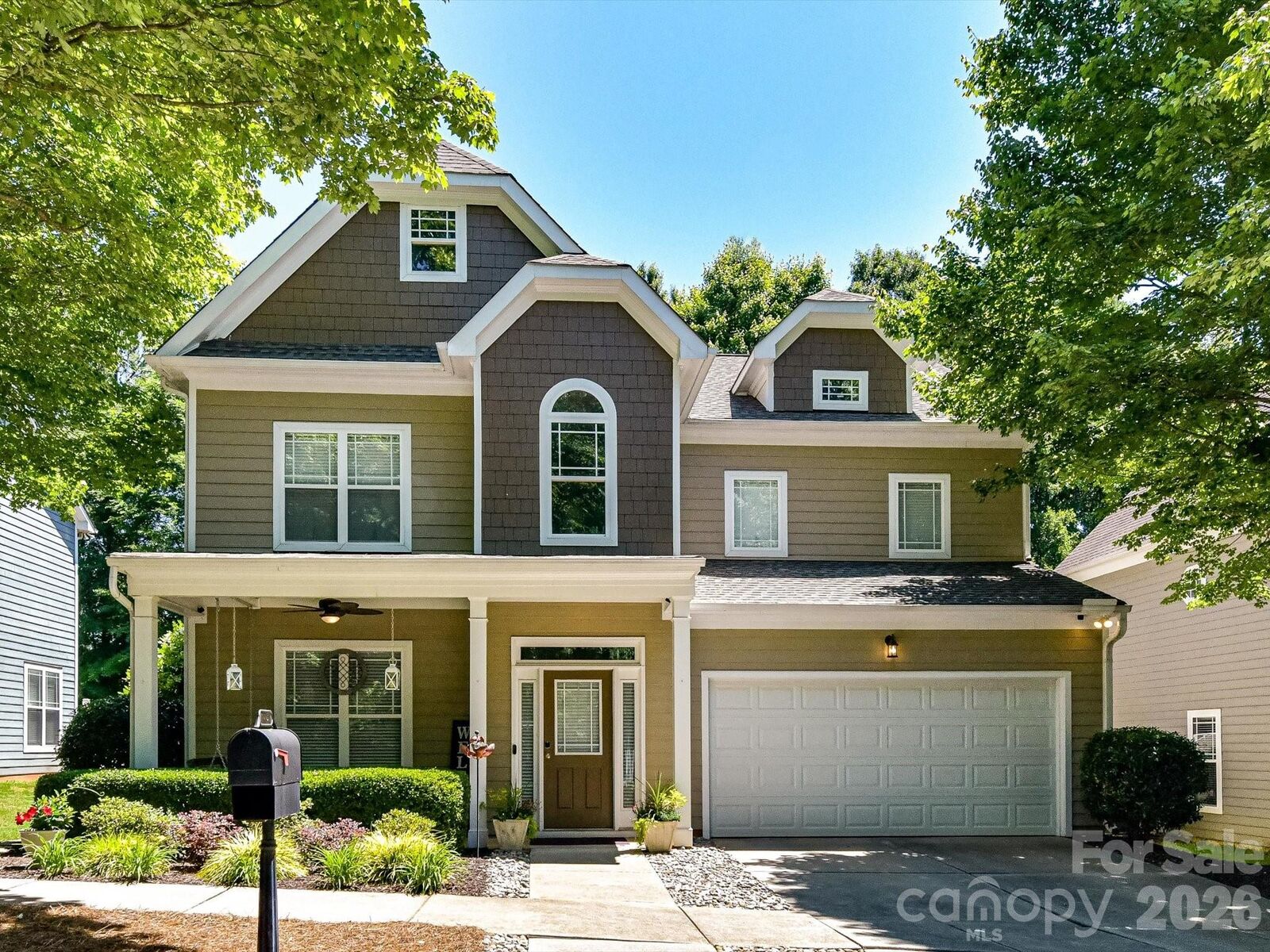 Property Photo: 18814 Coachmans Trace NC 28031