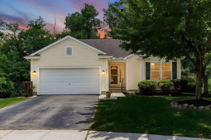 Property Photo: 4481 Glenwood Spring Court OH 43228