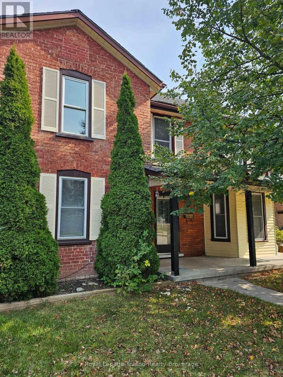 Property Photo: 86 Victoria Street North ON N4S 6V3