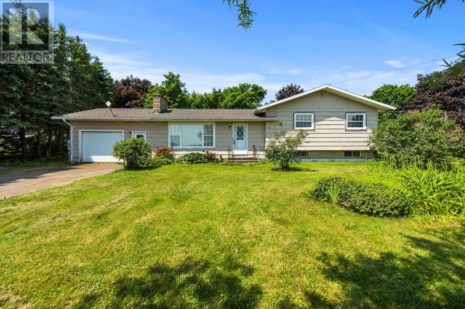 Property Photo: 104 North Tryon Cross Road PE C0B 1A0