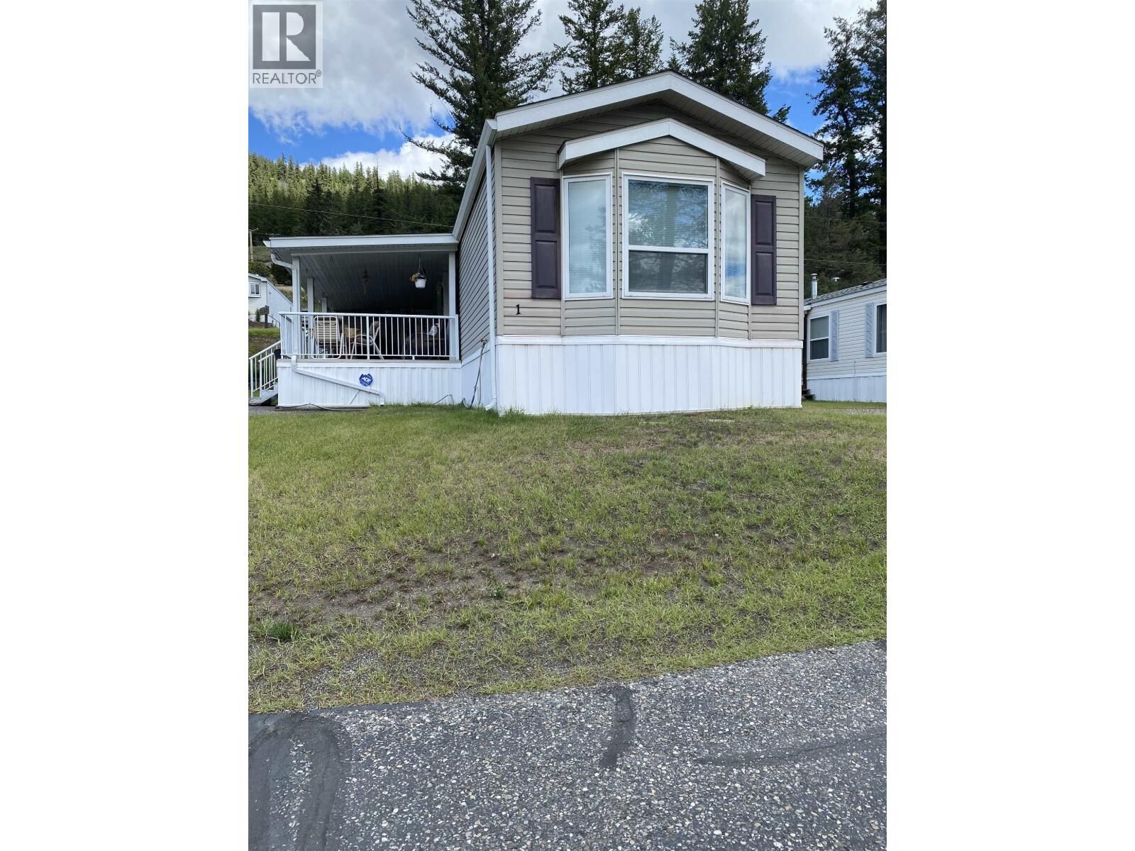Property Photo: 1700 Broadway Avenue 1 BC V2G 2W5
