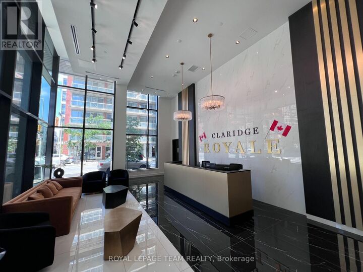Property Photo:  180 George Street 1904  ON K1N 0G8 