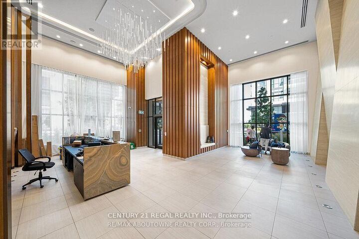 Property Photo: 70 Annie Craig Drive 1408 ON M8V 0G2