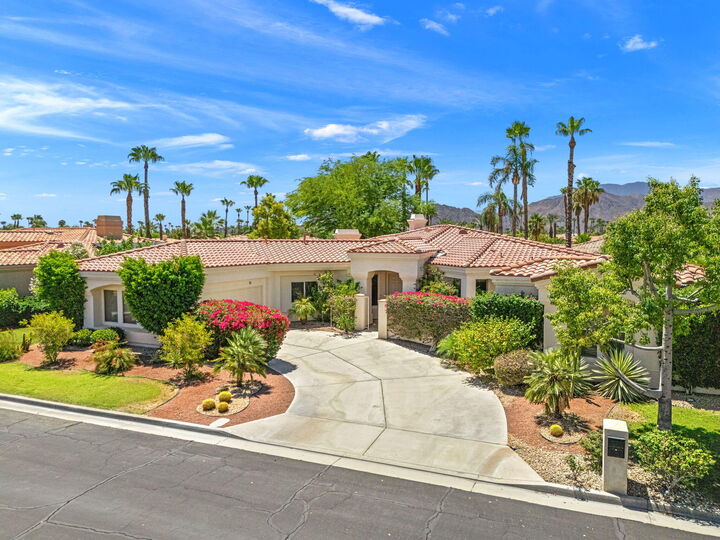 Property Photo: 81 Appian Way CA 92211