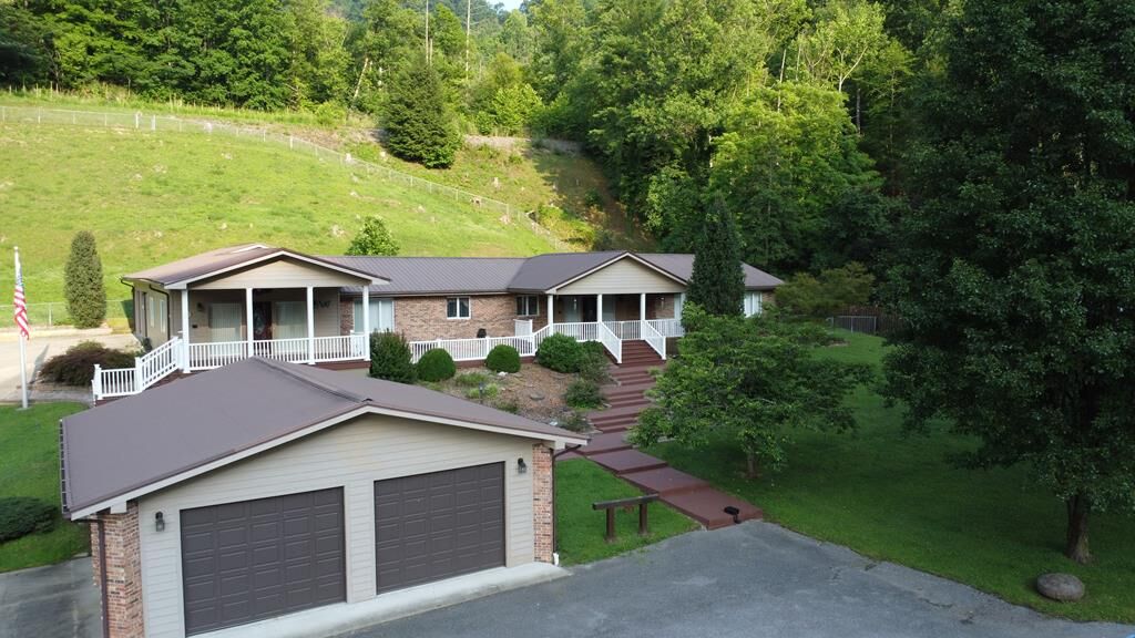 Property Photo: 57 Montrose Drive KY 41557