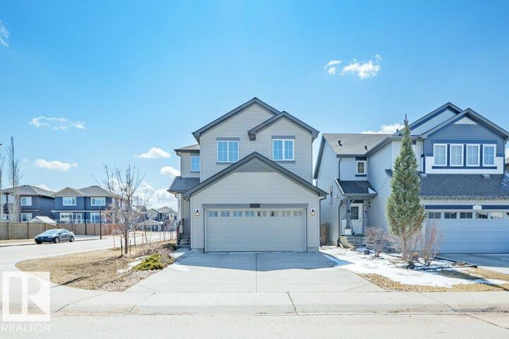 Property Photo:  6103 18 Avenue SW  AB T6X 0W3 