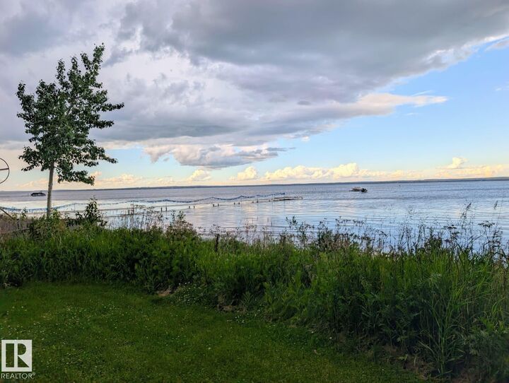 Property Photo:  334 Crystal Springs Drive  AB T0C 2V0 