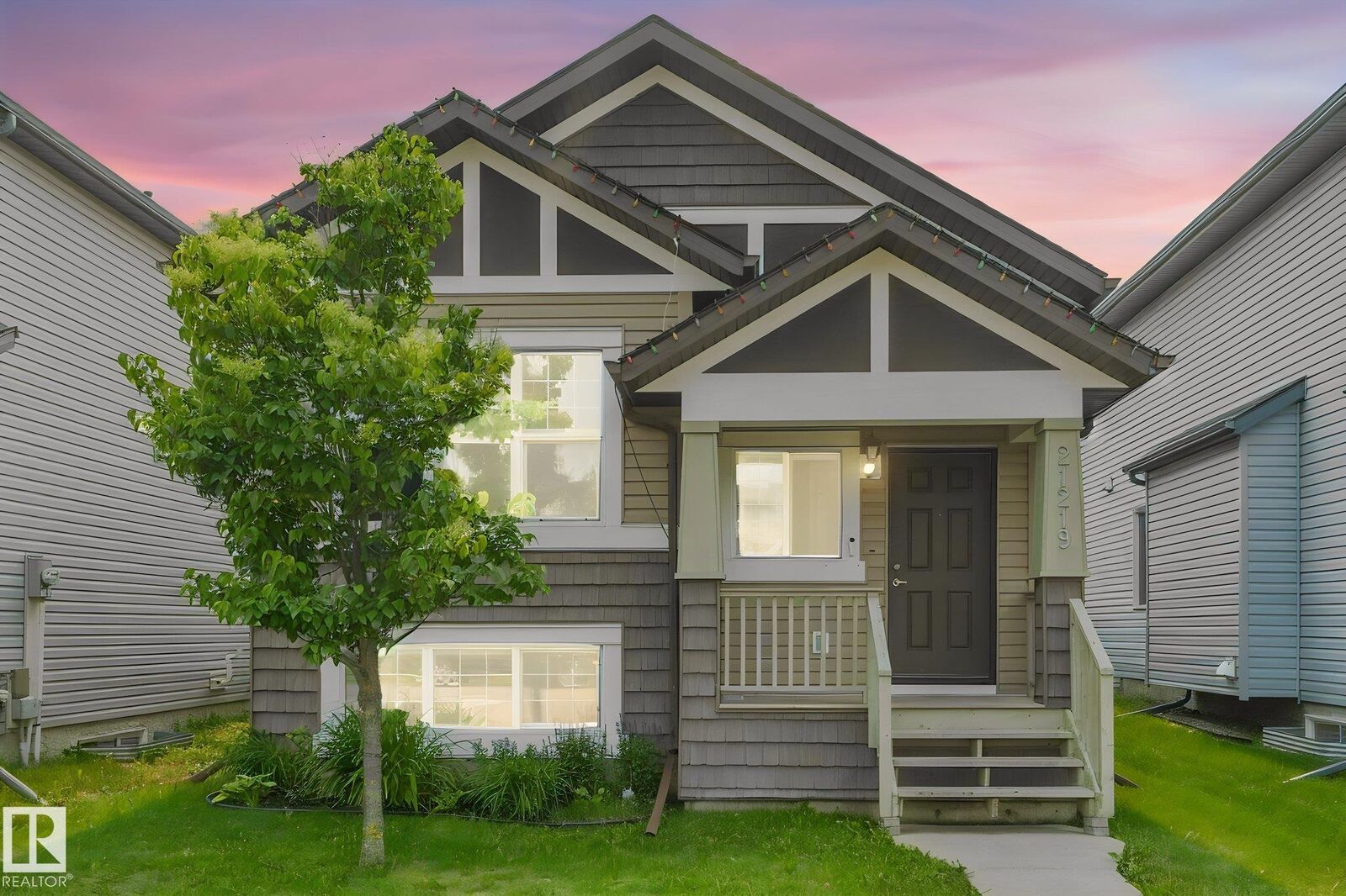 Property Photo:  21219 96 Avenue NW  AB T5T 4H1 