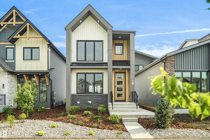 73 Sienna Boulevard — photo 1