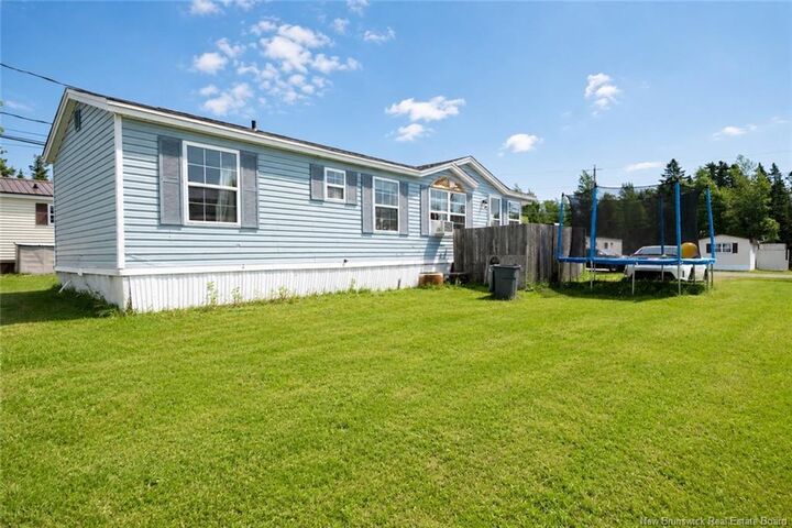 Property Photo:  10 Dorothy Street  NB E4L 2Z3 