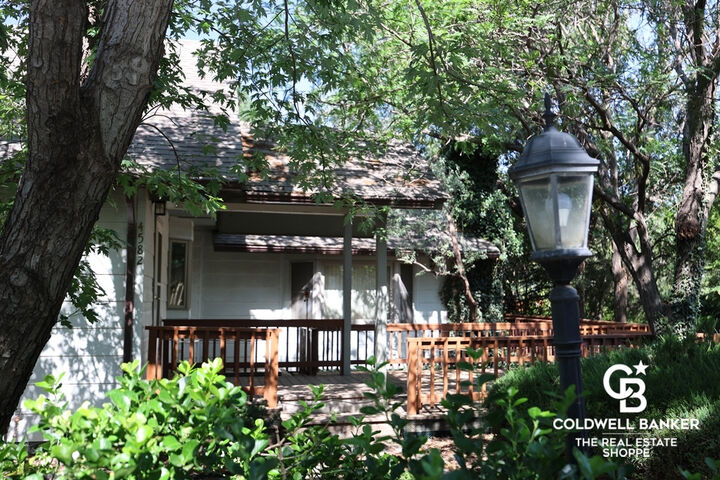 Property Photo:  4582 W Jones Avenue  KS 67846 