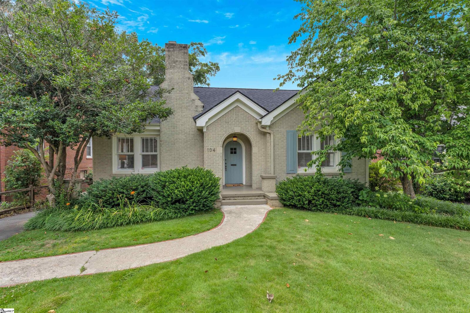 Property Photo:  104 Ponce De Leon Drive  SC 29605 