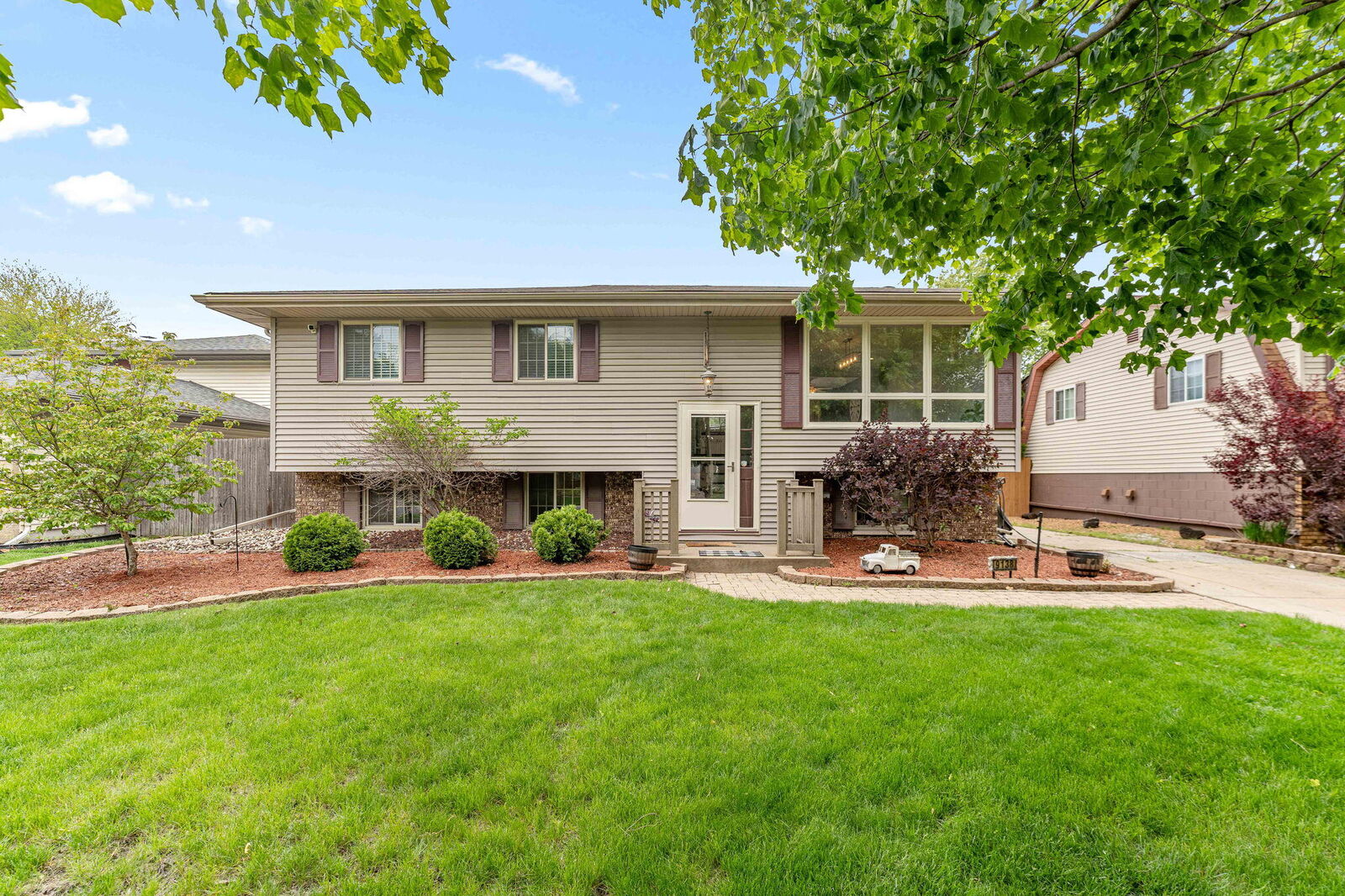 Property Photo:  9138 Southmoor Avenue  IN 46322 