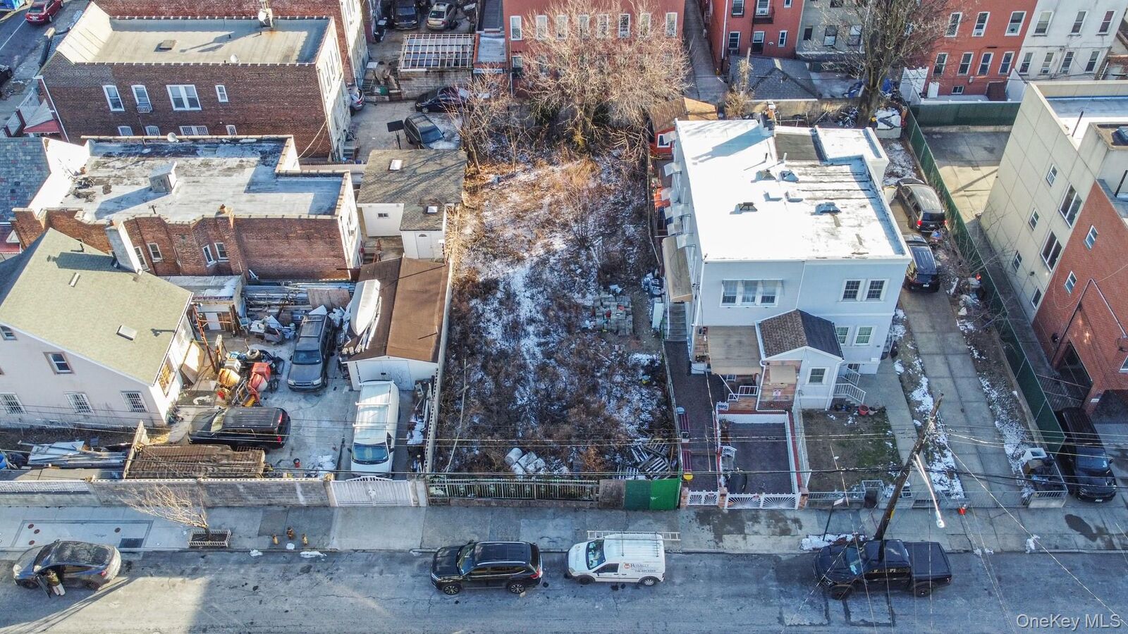 Property Photo:  175 E 55th Street  NY 11203 