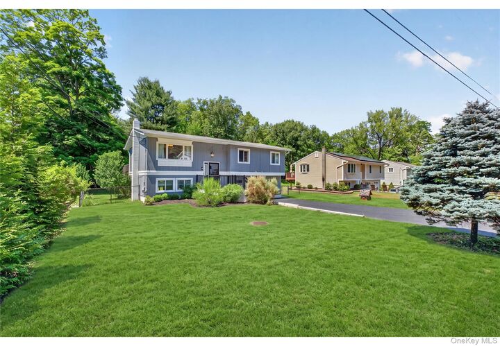 Property Photo:  92 Boulevard  NY 12520 