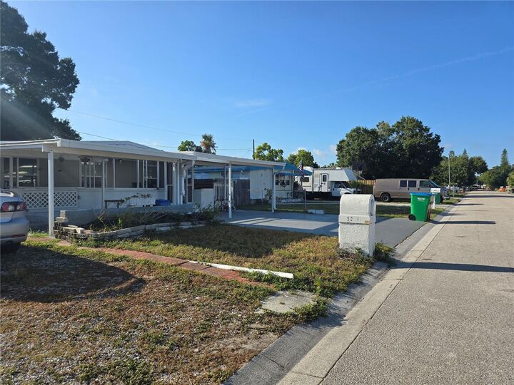 Property Photo:  5271 77th Street N  FL 33709 