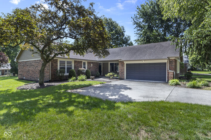 Property Photo: 13953 Oak Ridge Road IN 46032