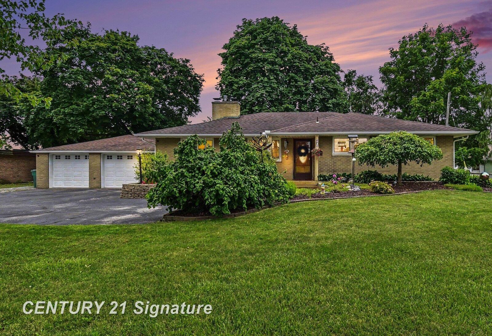 Property Photo:  772 Midland Road  MI 48706 