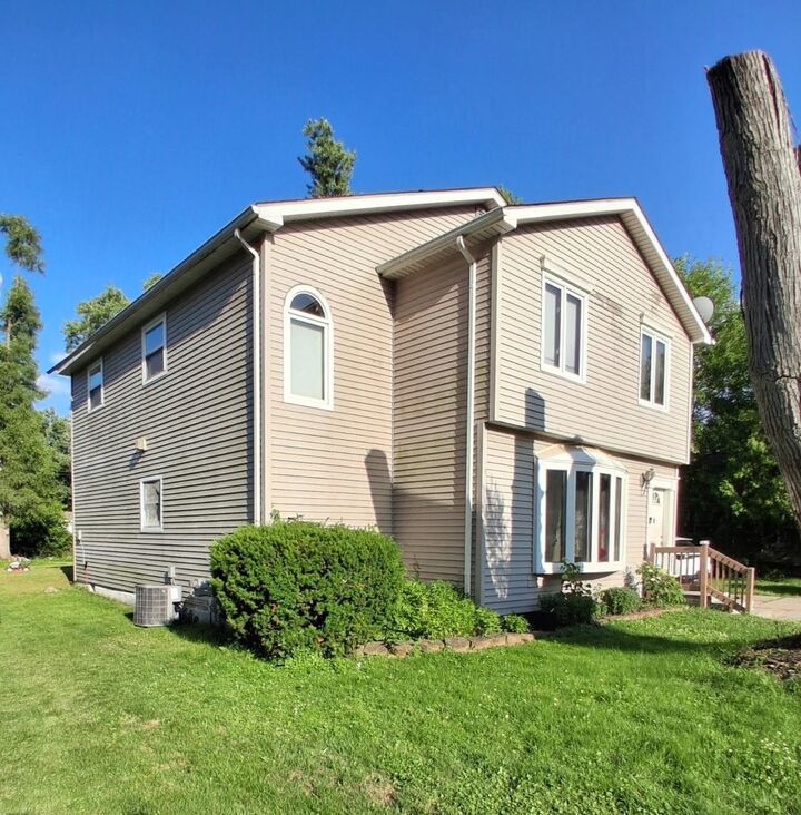 Property Photo:  21812 Albion Avenue  MI 48336 
