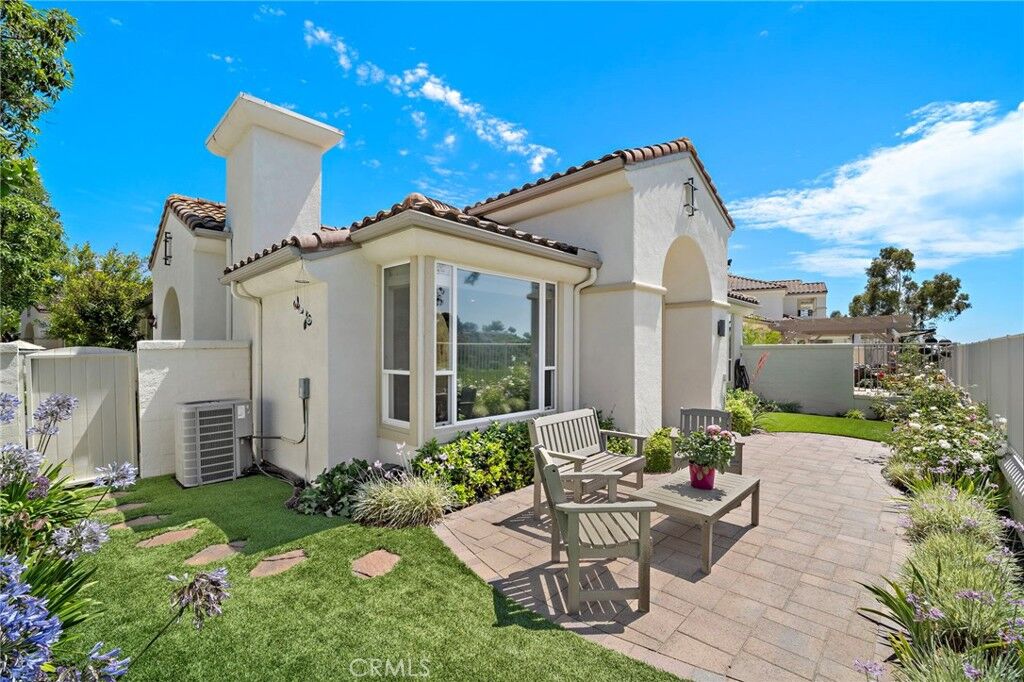 Property Photo:  82 Avenida Cristal  CA 92673 