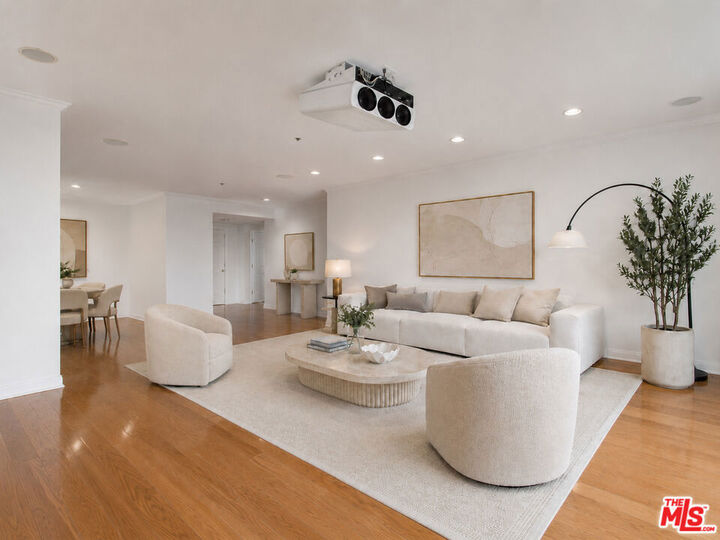 Property Photo: 10724 Wilshire Boulevard 1001 CA 90024