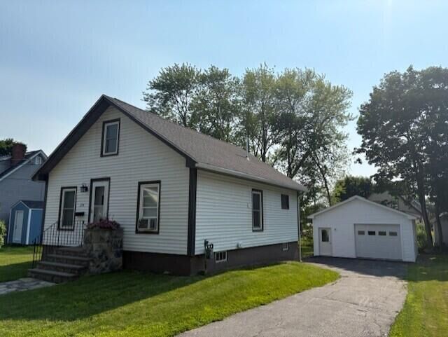 Property Photo: 274 Parkview Avenue ME 04401