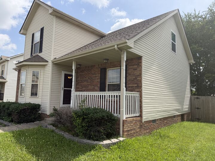 Property Photo:  2525 Centerstone Cir  TN 37040 