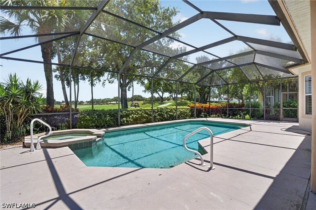 Property Photo: 5278 Kensington High Street FL 34105