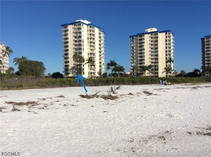 Property Photo:  7300 Estero Boulevard 106  FL 33931 