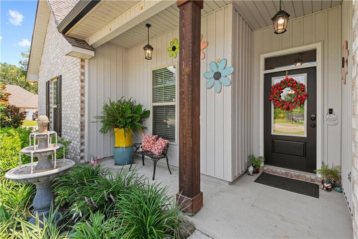 Property Photo: 20599 Stone House Road LA 70401