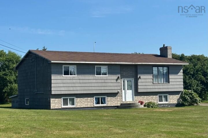 32 Chemin Herb Leblanc Road — photo 1