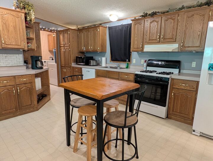 Property Photo: 3945 Maple Street MN 55757