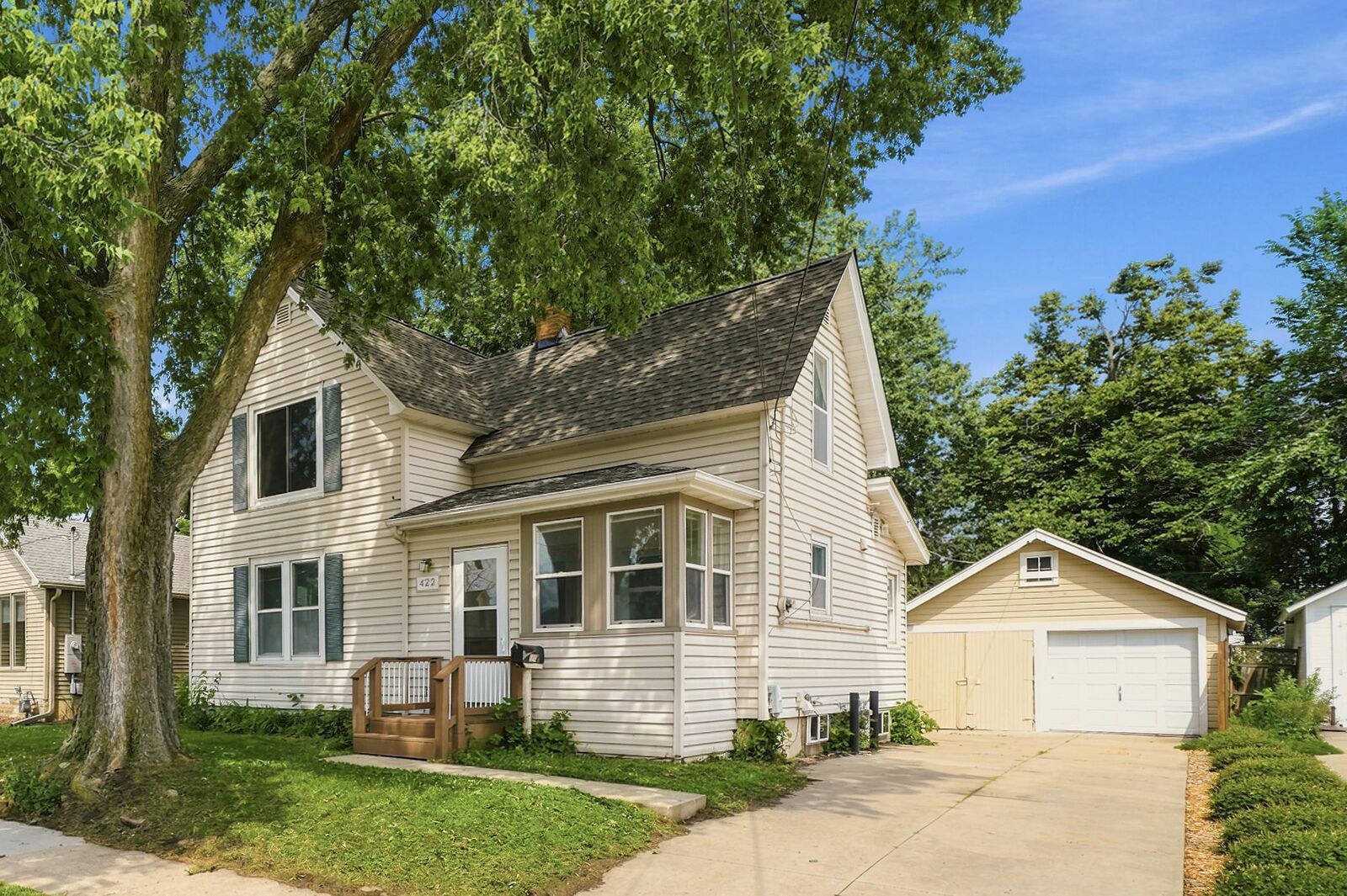Property Photo: 422 10th Avenue SE MN 55904