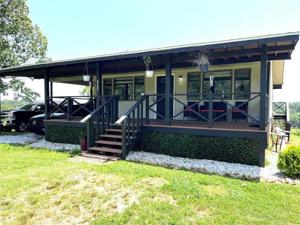 Property Photo: 8790 Fred Austin Road AR 72722