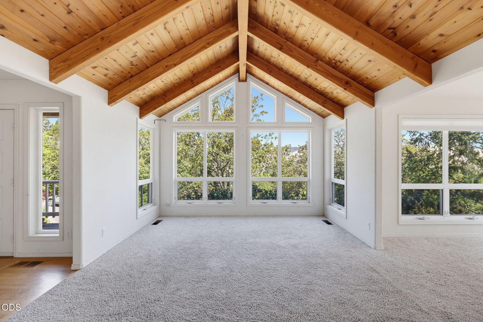 Property Photo: 1536 Pinecrest Terrace OR 97520